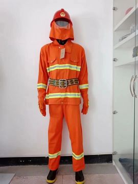 Trang phục cứu hộ cứu nạn màu cam